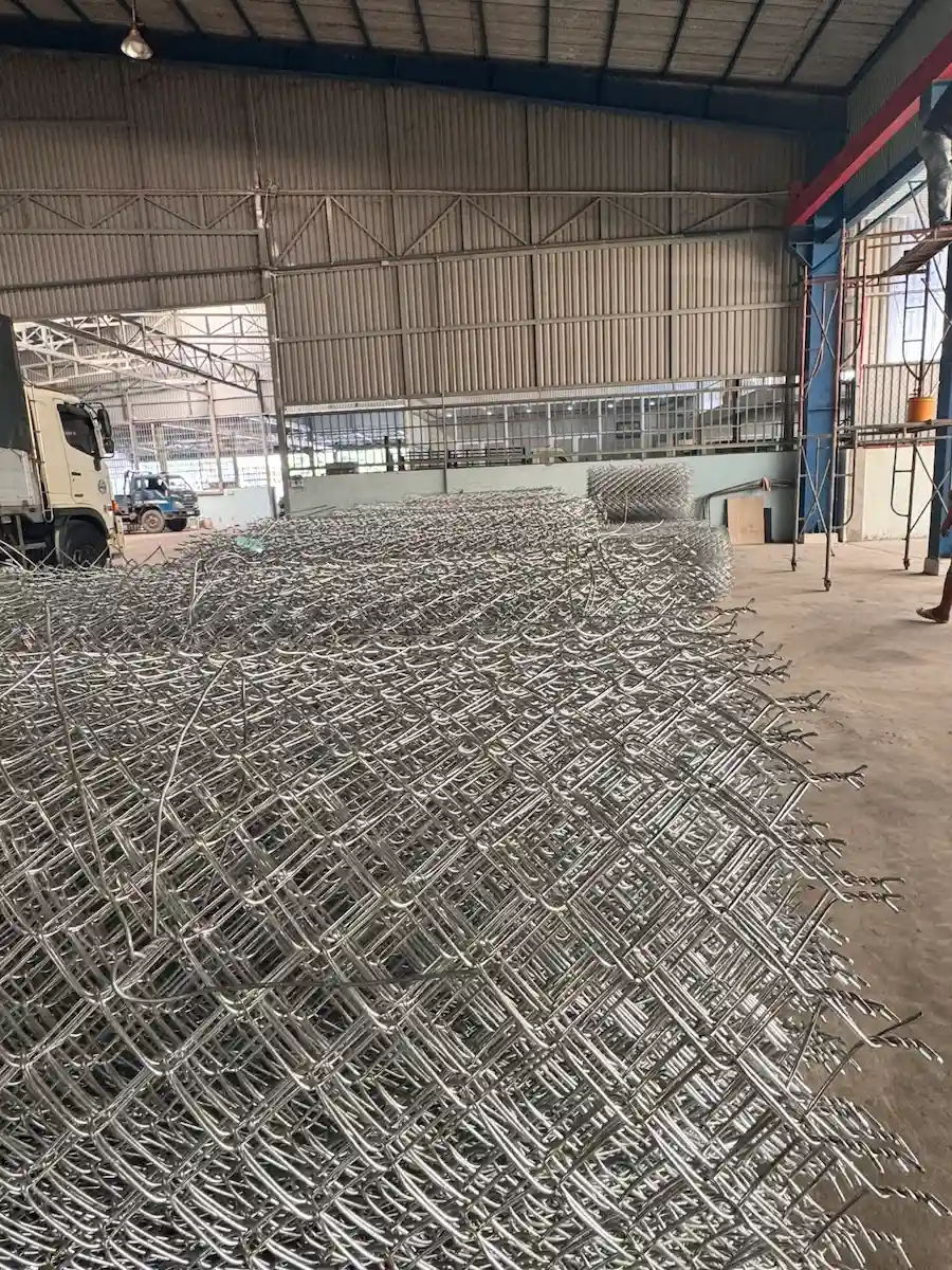Cận cảnh mắt lưới B40 3ly mạ kẽm tại Việt Thu